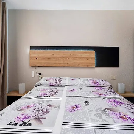 Apt Niky By Paramount Holidays * 아데제